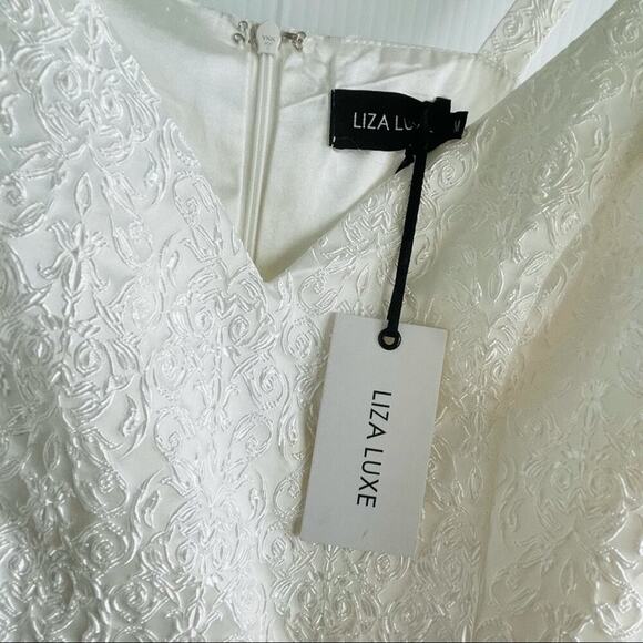 ModCloth Liza Luxe white fit and flare dress - Picture 8 of 10